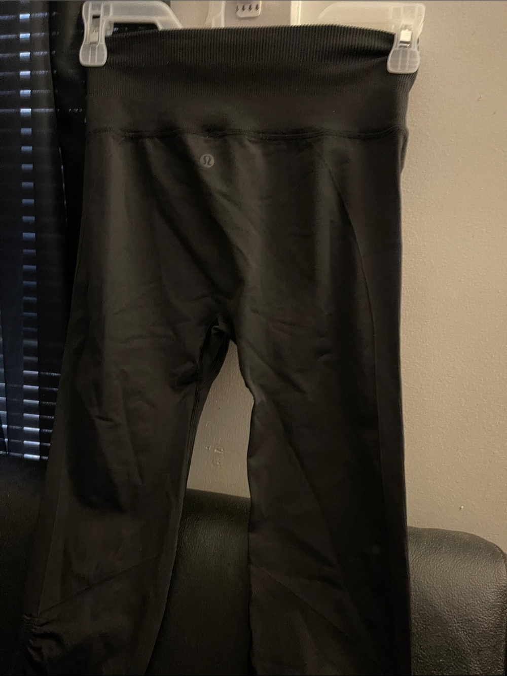 Lululemon Ebb To Street Crop 21" Black Size 6 NWOT Seamless - Picture 10 of 12